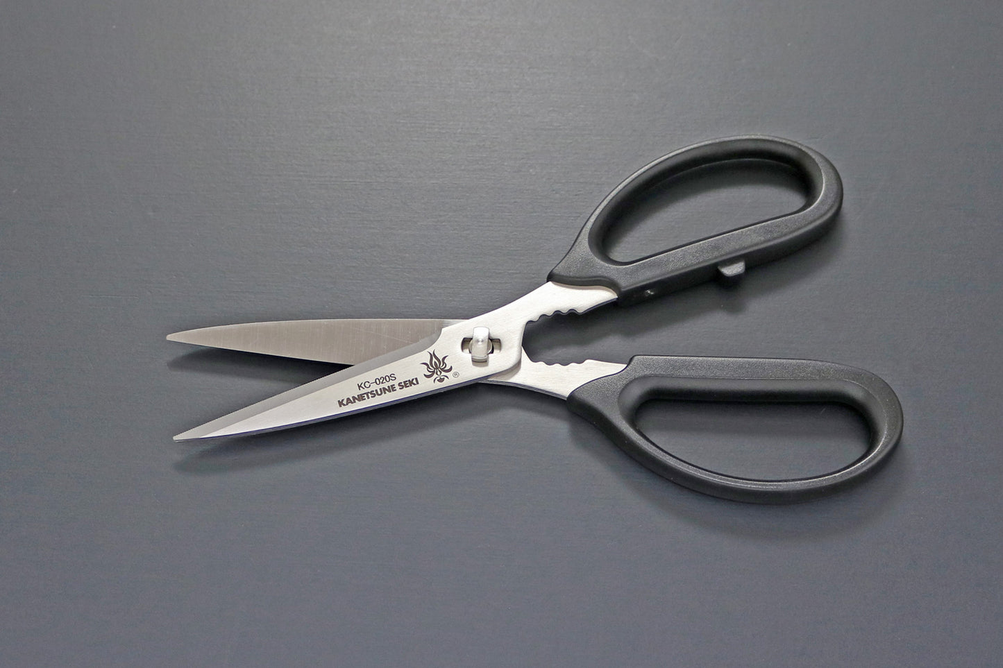 Kanetsune Seki forbice smontabile da cucina 18.5 cm - 7.28"