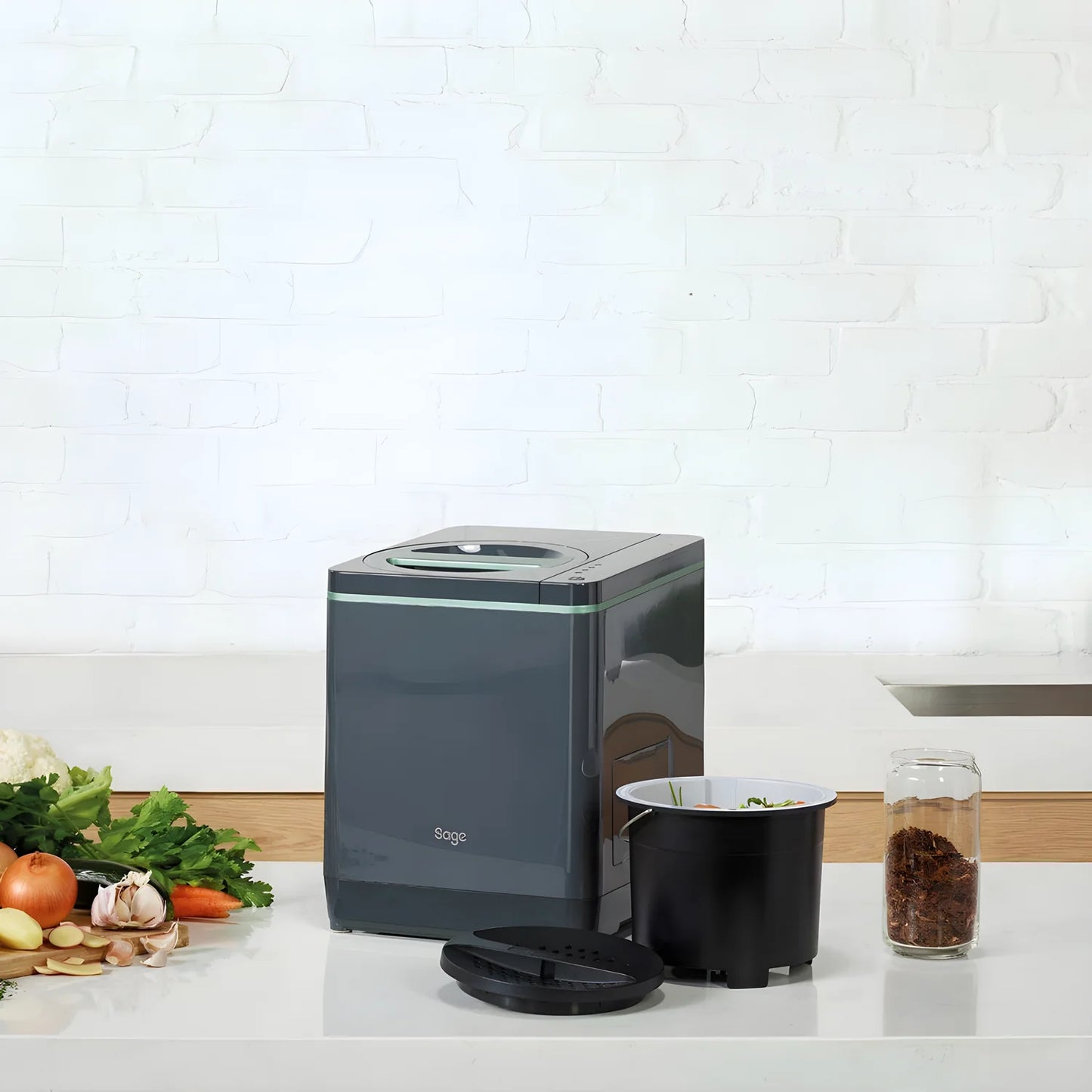 Sage FoodCycler compostatore, trasforma i rifiuti organici in prezioso compost
