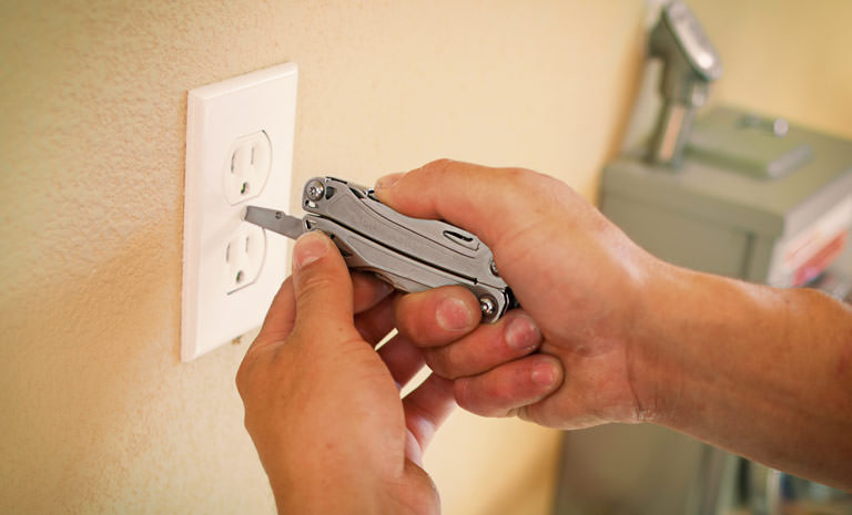 Leatherman pinza multiuso Sidekick 14 utensili con fodero naylon LTG831439