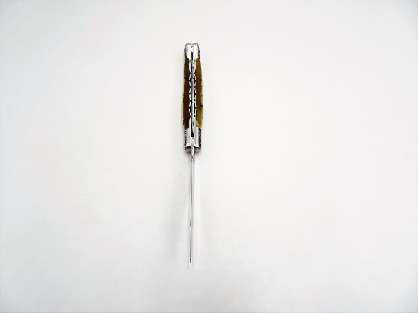 Laguiole en Aubrac coltello collezione osso di montone grezzo