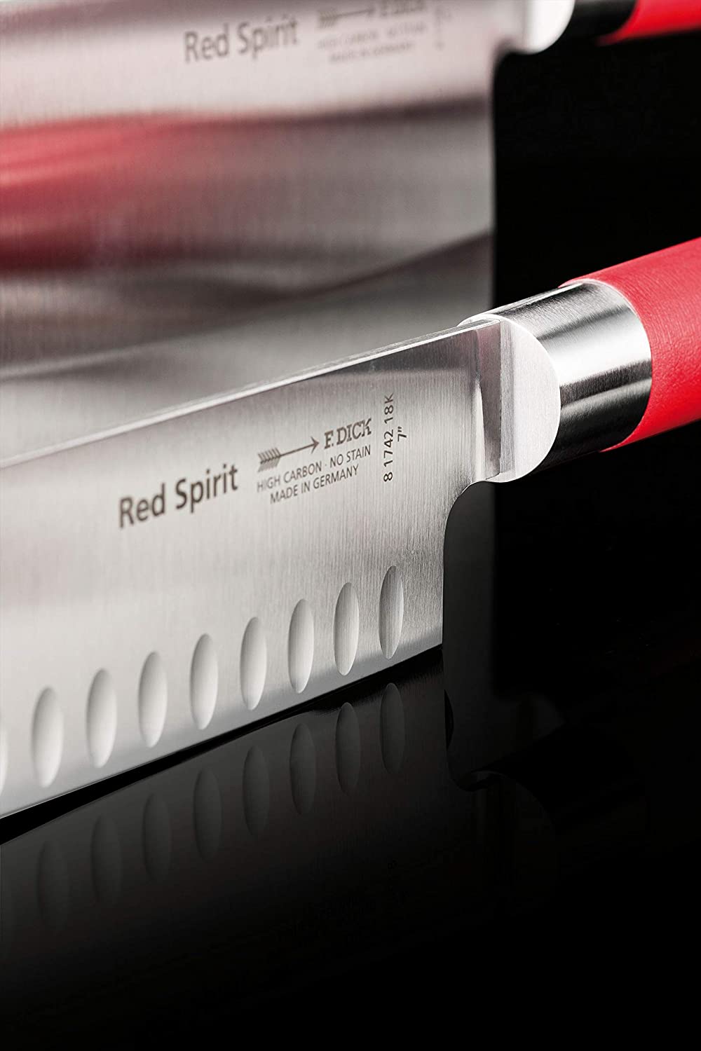 Coltello Santoku alveolato cm. 18 Serie Red Spirit Dick 8174218K