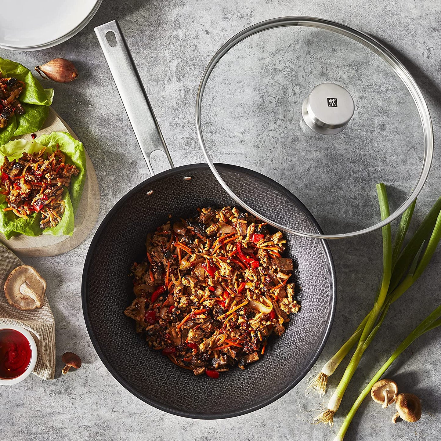 Zwilling wok Joy plus con coperchio 30 cm induzione antiaderente