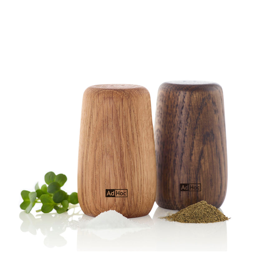 AdHoc set di pepiera e saliera Yoko in legno di rovere chiaro e scuro cm Ø4,6x7,75