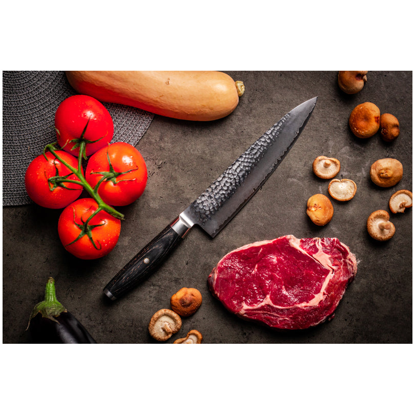 Yaxell Coltello cuoco KETU Lama martellata cm 20 totale cm 33