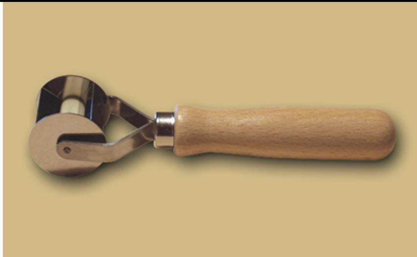 Tagliapasta Elettro Center - Acciaio Inossidabile, Lama Dentata 36mm, Manico In Legno Di Faggio - Foto 7