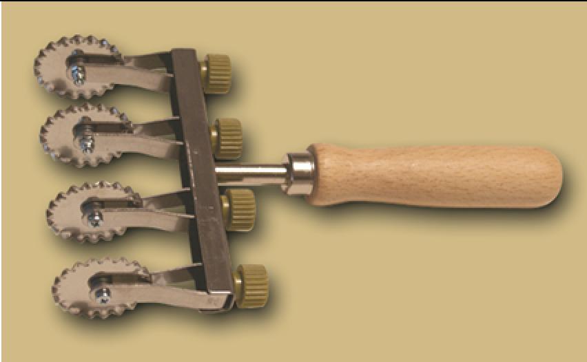 Tagliapasta 4 lame regolabili inox dentate Art.990170