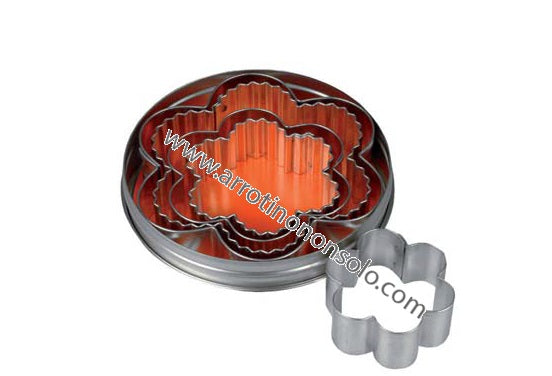 Set di sei stampini coppa pasta a forma di fiore 5/10cm. 5520157