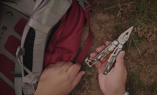 Leatherman pinza multiuso Signal Coyote Tan con fodero LTG832404