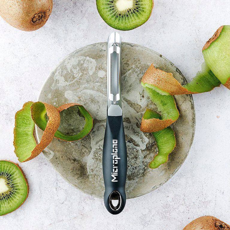 Microplane pelaverdure e pelafrutta seghettato professionale 48092E