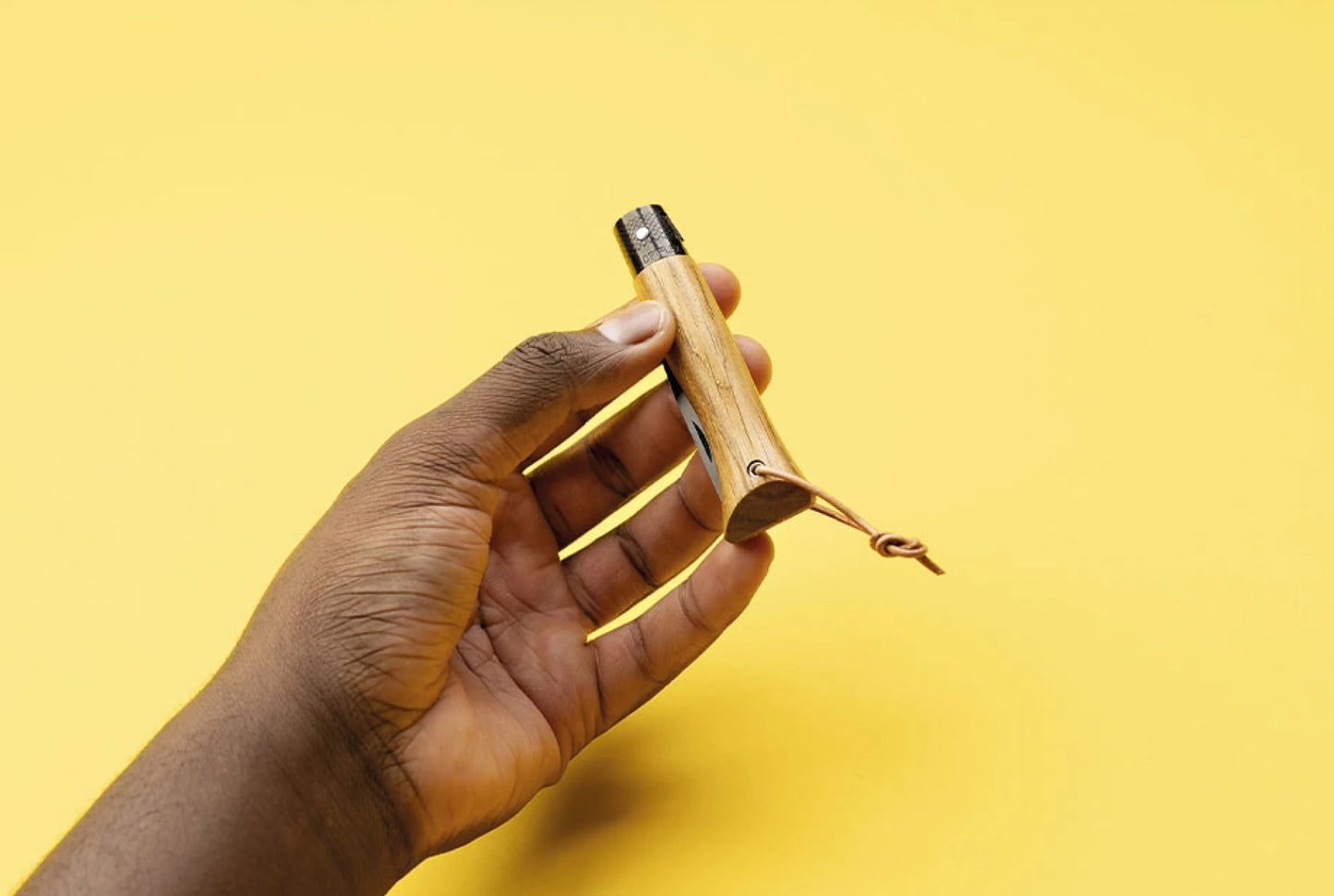 Opinel néo6 Rovere Black Il coltellino tascabile facile da usare