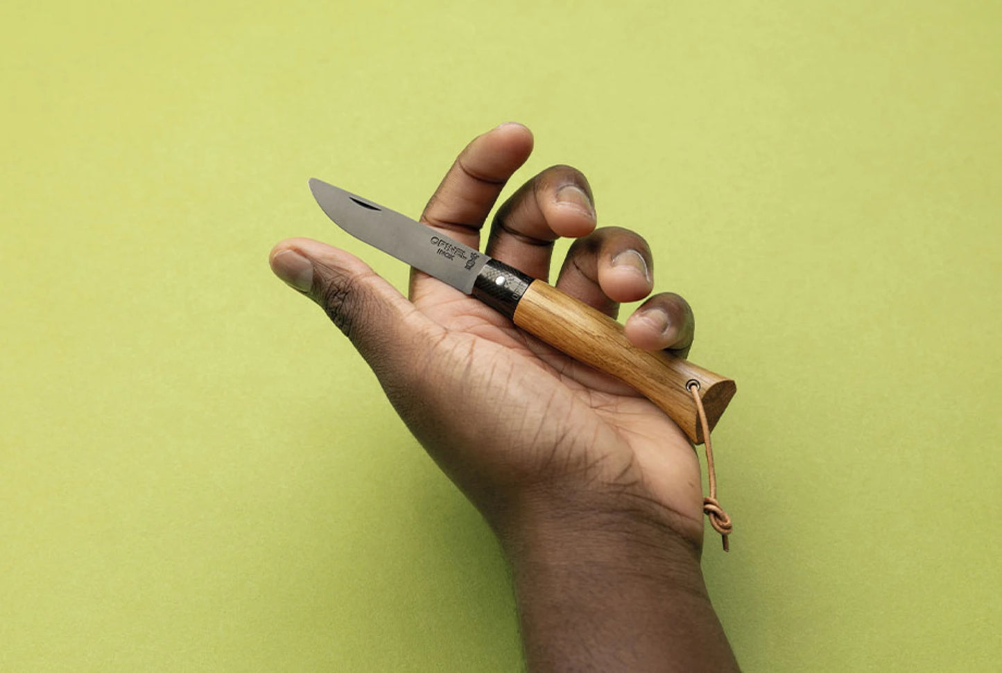 Opinel néo6 Rovere Black Il coltellino tascabile facile da usare