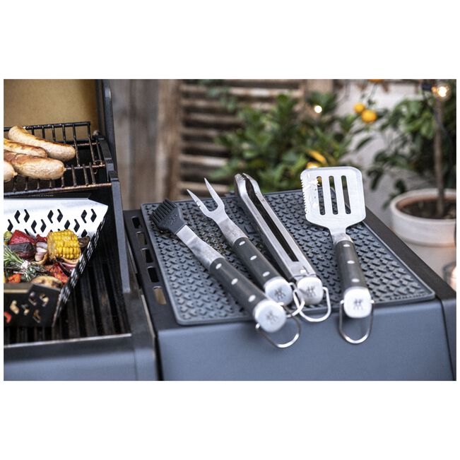 Zwilling Set barbecue professionale con 5 utensili per grill, spatola, pinze, forchetta per carne, spazzola e custodia.
