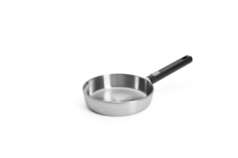 Woll Logic Steel Padella Bassa Ø20 cm Senza PFAS | Acciaio Inox 18/10, Manico Rimovibile, Induzione