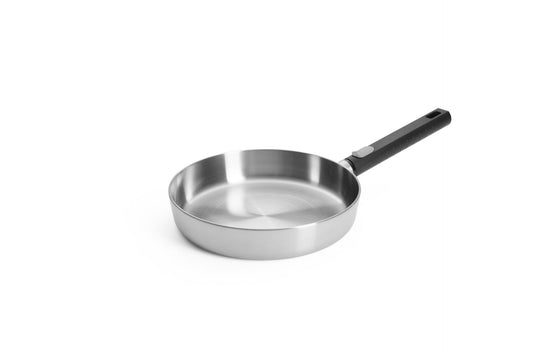 Woll Logic Steel Padella bassa Ø 24 senza PFAS acciaio inox 18/10 manico rimovibile salva spazio