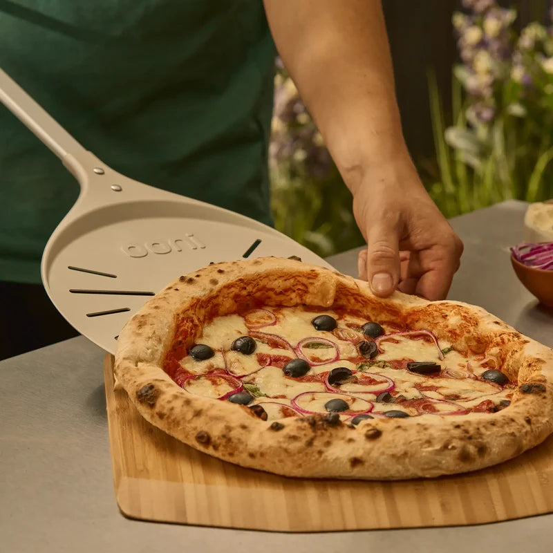 Ooni Pala tonda alluminio adatta per girare la pizza 18 cm UU-P38500