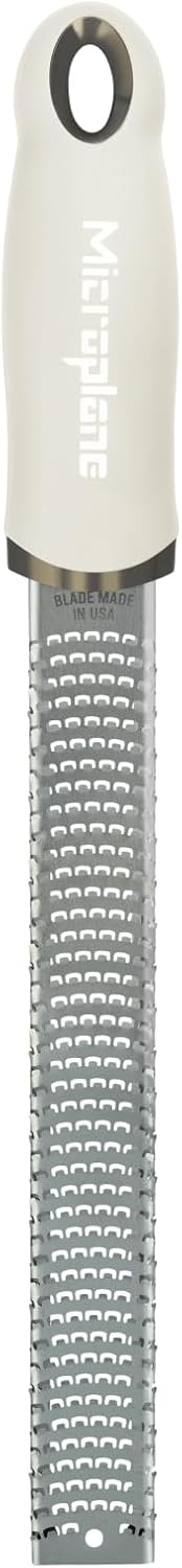 Microplane grattugia zester avorio adatta per scorze d'agrumi, formaggi duri, zenzero, cioccolata, spezie 46323E