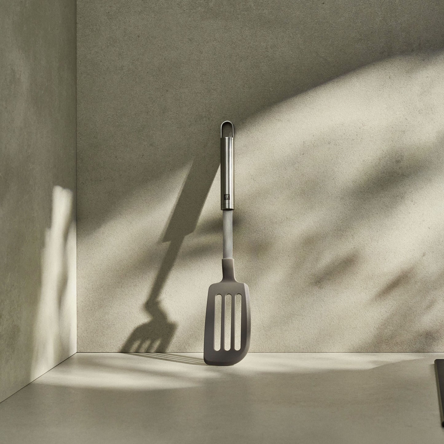 Zwilling Pro Spatola piatta in silicone per friggere 33 cm