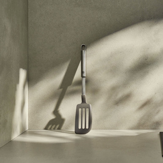 Zwilling Pro Spatola piatta in silicone per friggere 33 cm