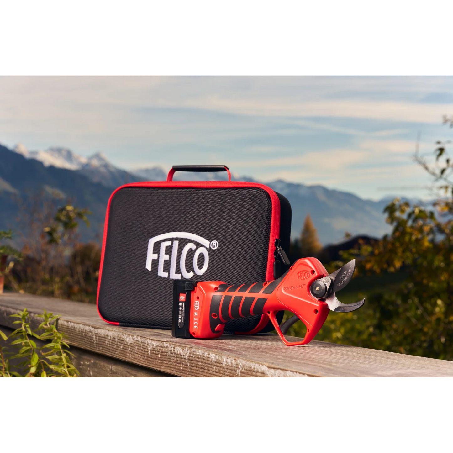 Felco forbice cesoia elettrica a batteria Felco 2e taglia rami fino a 27 cm fino a 3.000 tagli per carica, protezione antitaglio di sicurezza