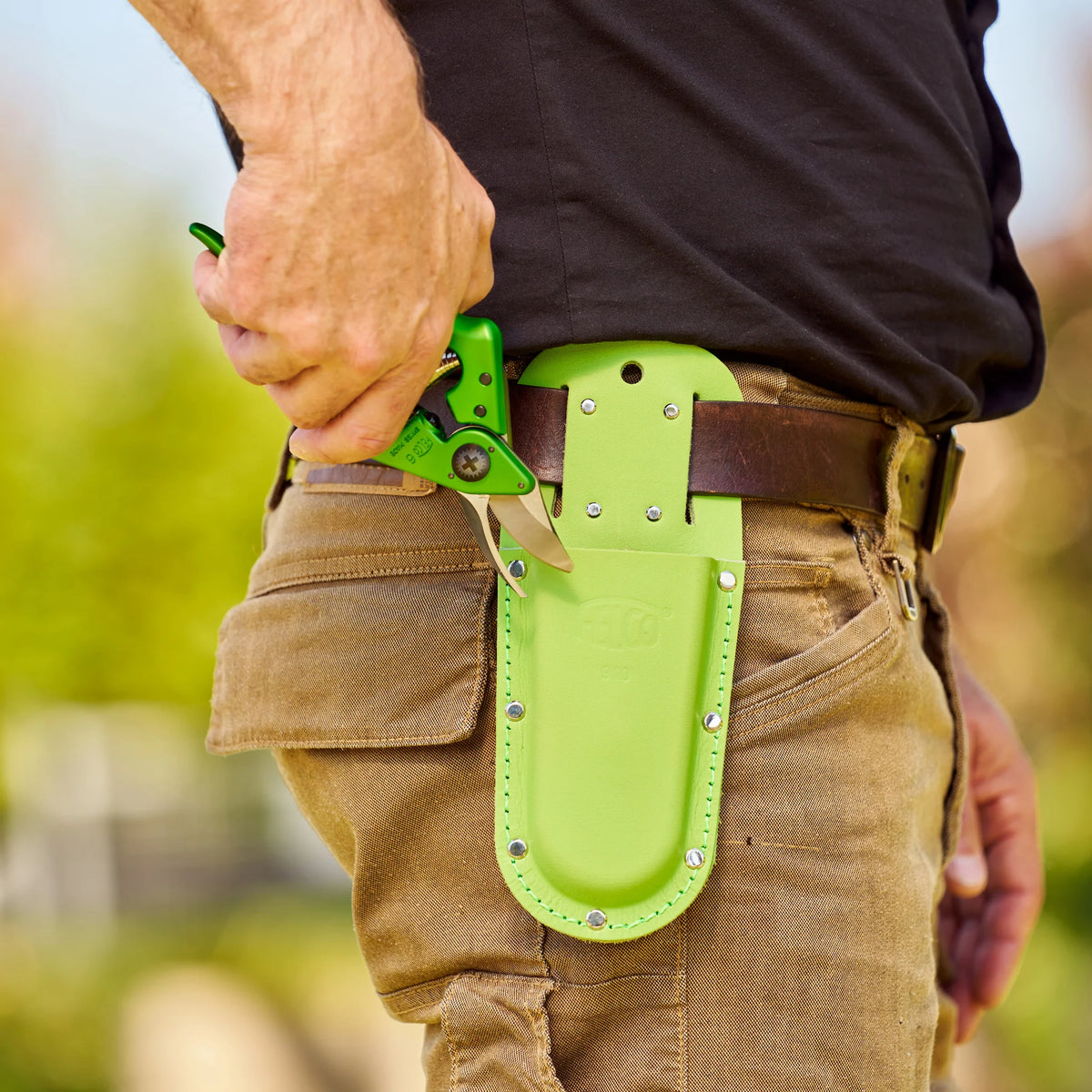 FELCO 6 Electric Verde + 910 Fodero in vero cuoio