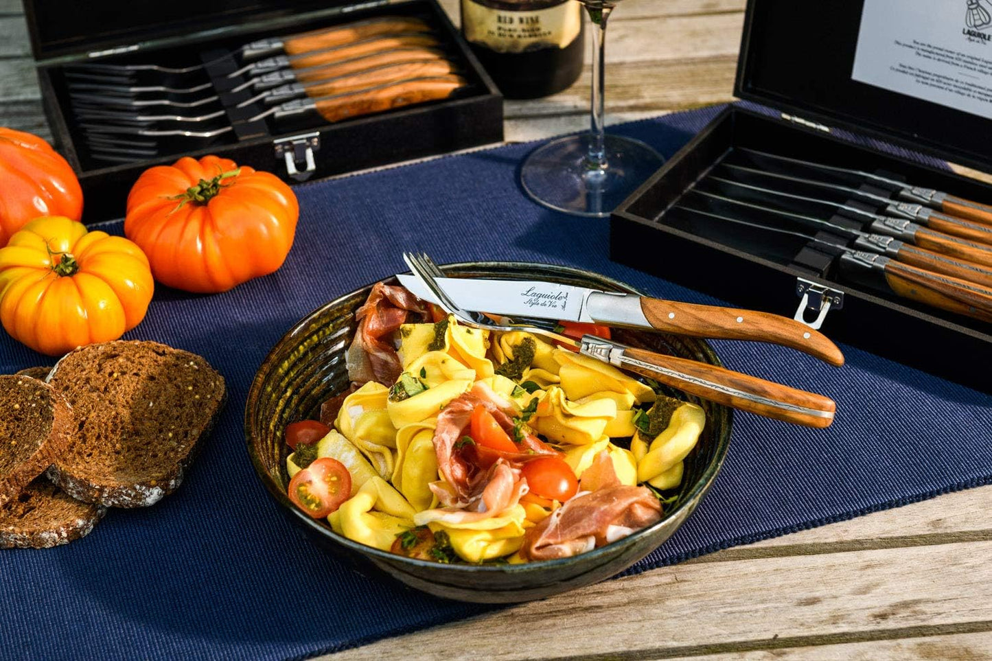 Laguiole Style Set 6 coltelli da bistecca "Luxury Line" i impugnatura in legno di ulivo lama cm 10,5