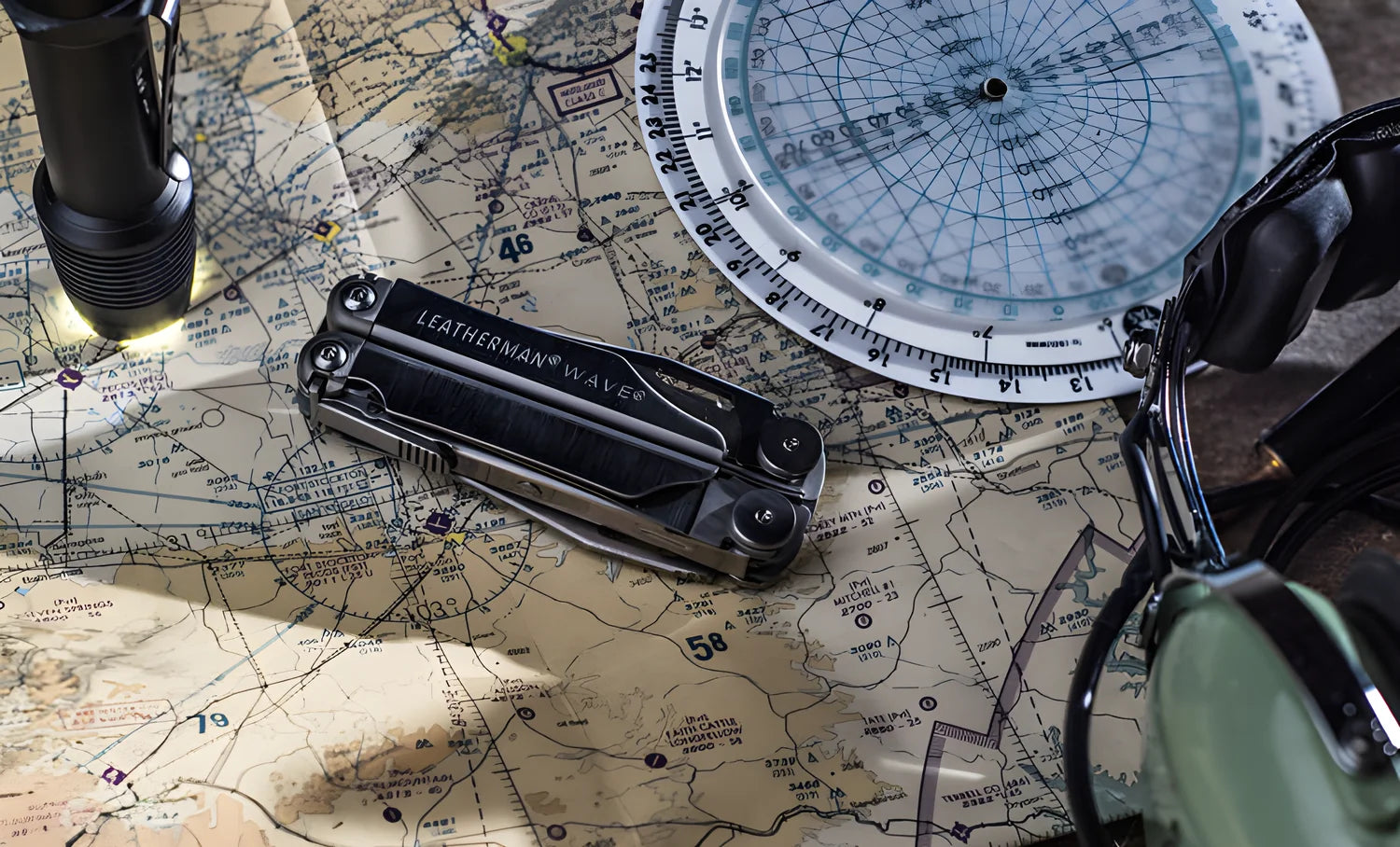 Leatherman pinza multifunzione Wave + 18 utensili LTG832524