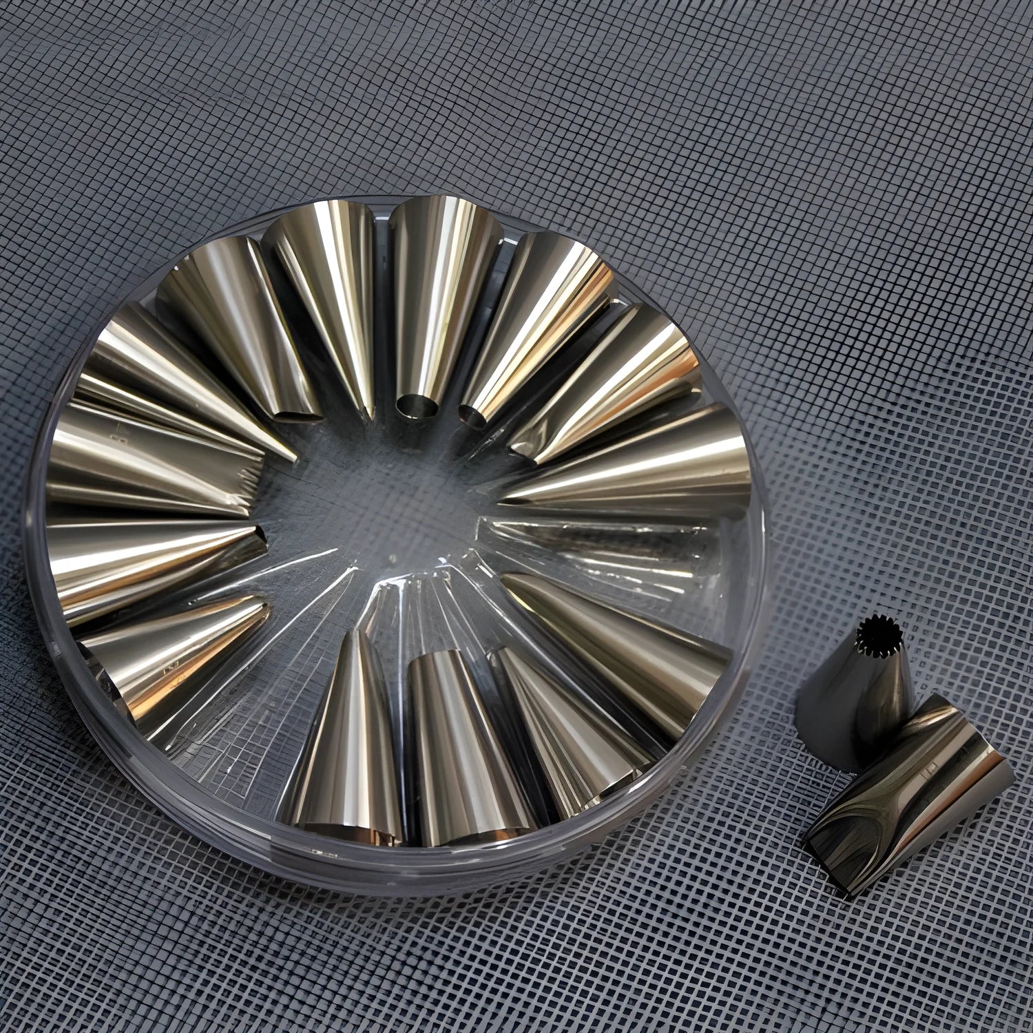 Set di pz 16 bocchette per decorazioni in acciaio inox