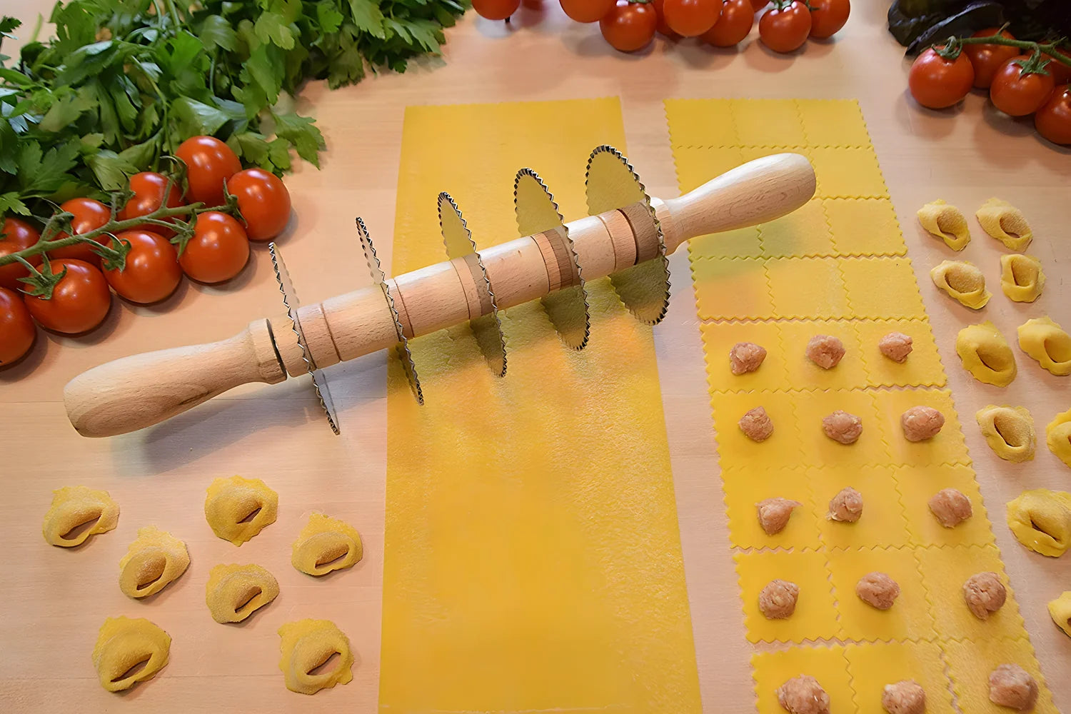 Mattarello taglia pasta 5 lame in acciaio inox regolabili dentate 003