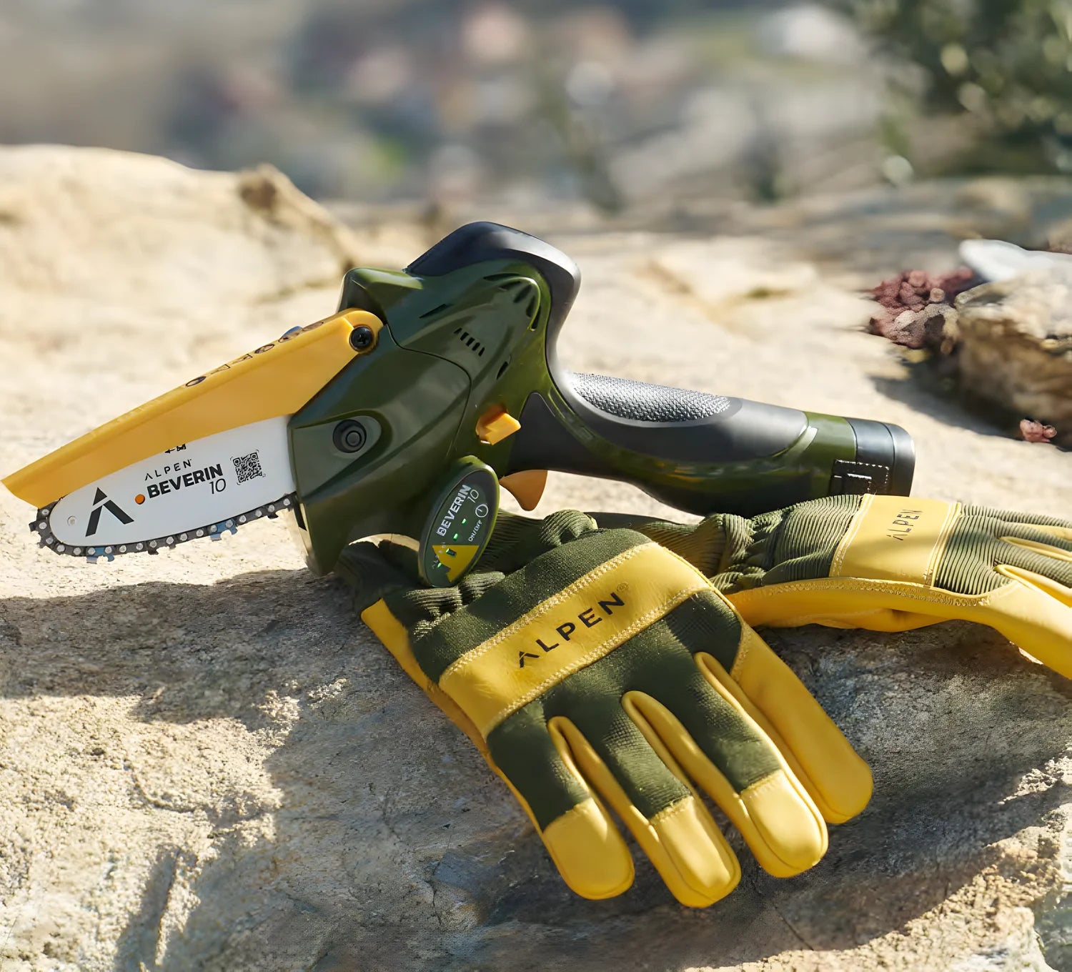 Alpen-Felco WILDHORN 32 Kit Cesoia + Beverin 10 seghetto elettrico con 2 batterie ioni di litio
