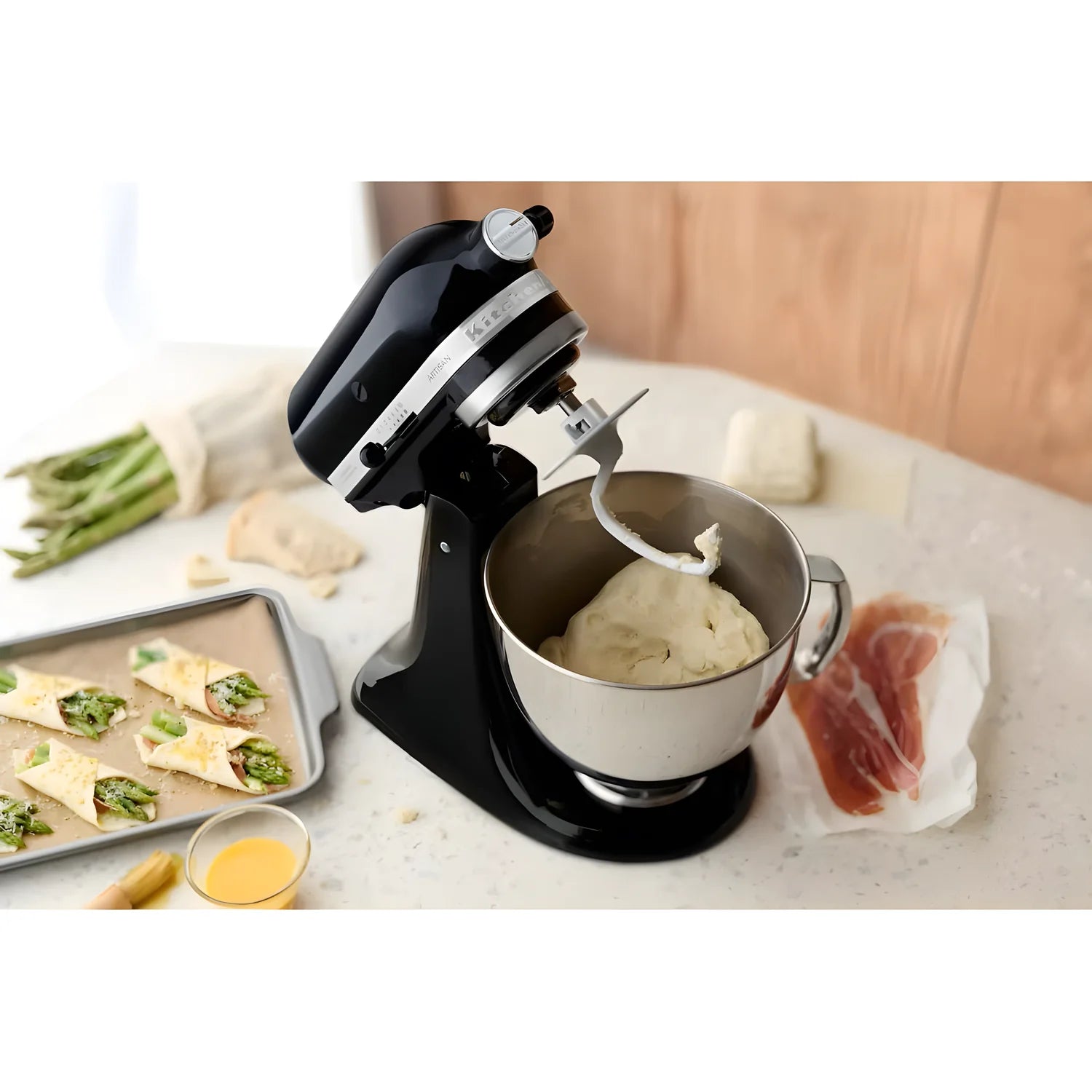 KitchenAid Planetaria Artisan con testa reclinabile 4,8L Nero Onice + Accessori