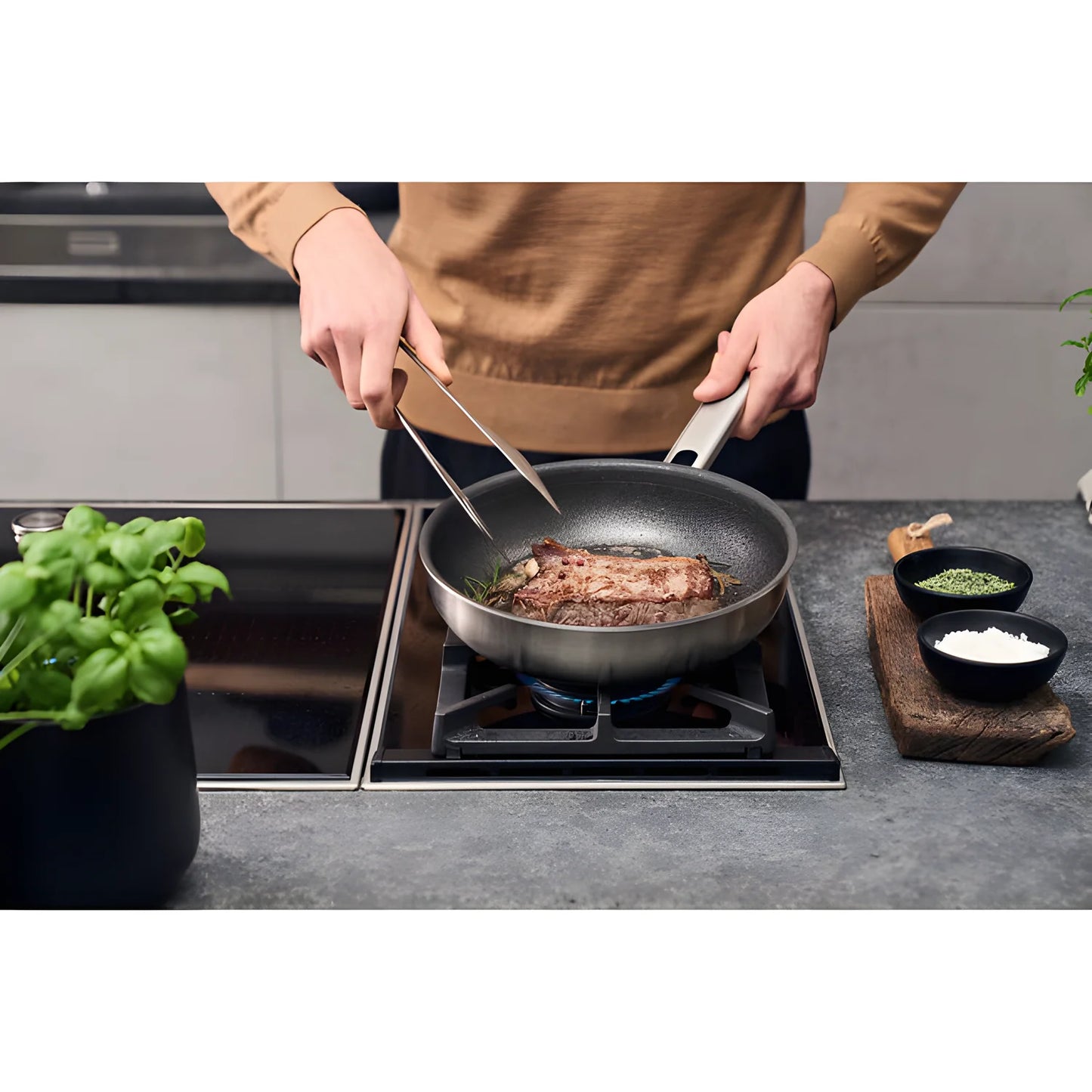 Zwilling Joy Plus Padella Antiaderente 28 cm – Acciaio Inox 18/10, Adatta a Induzione