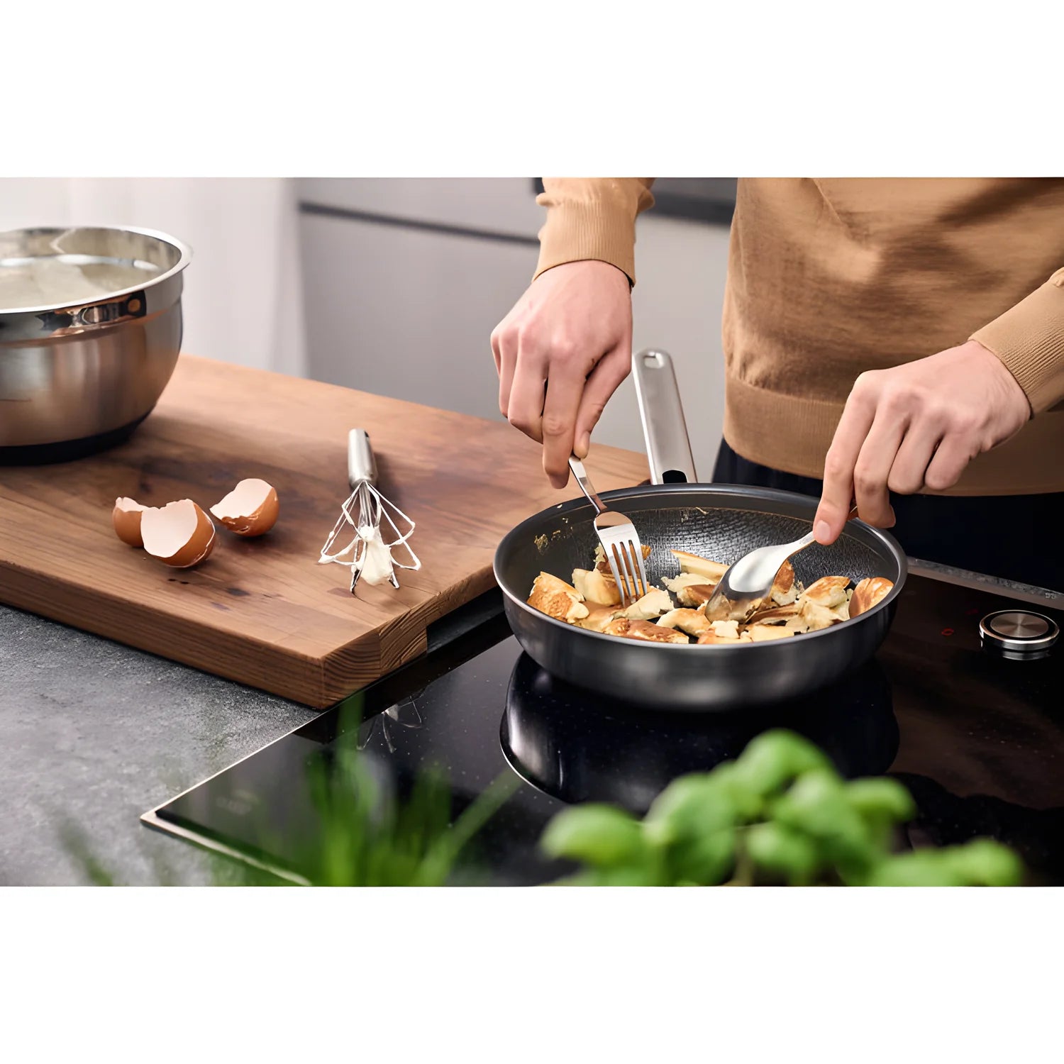 Zwilling Joy Plus Padella Antiaderente 28 cm – Acciaio Inox 18/10, Adatta a Induzione