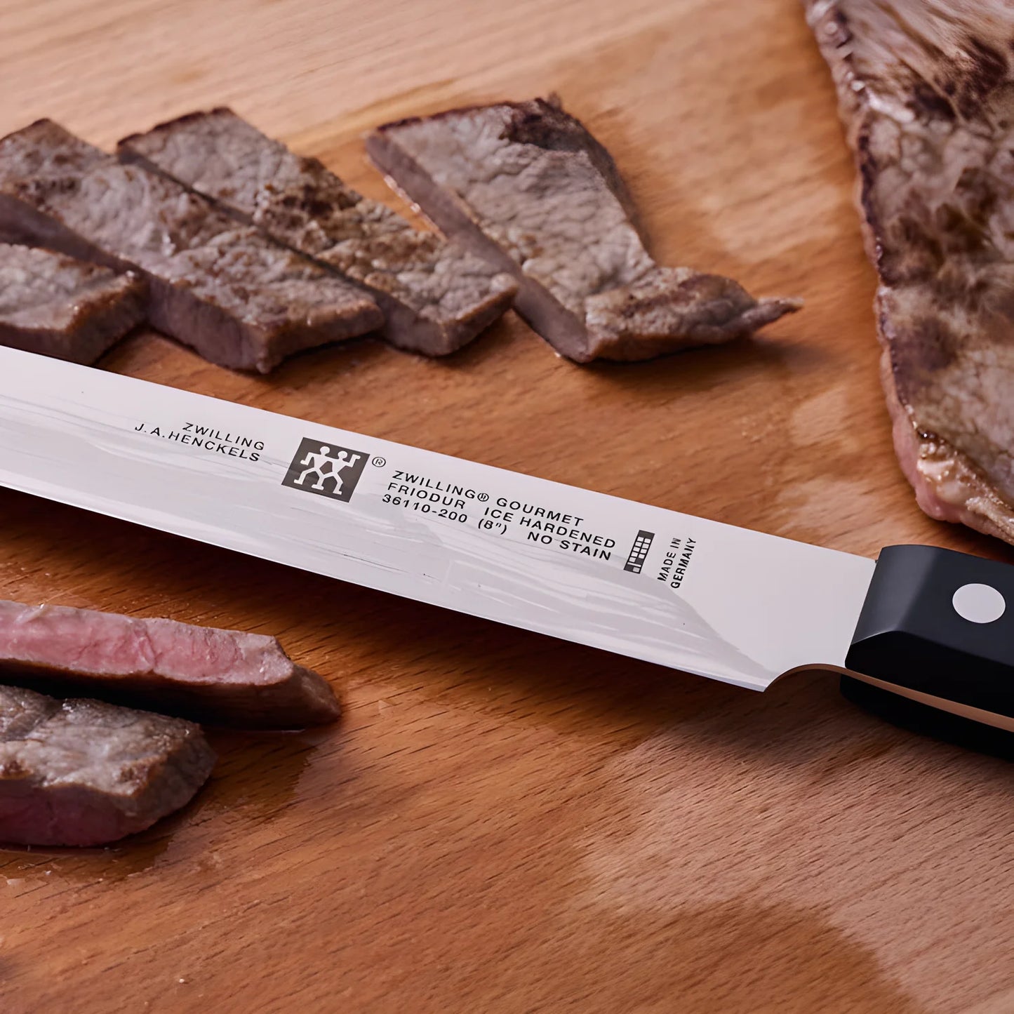 Zwilling Gourmet Coltello da Carne Liscio 20 cm – Acciaio Inox, Manico Ergonomico