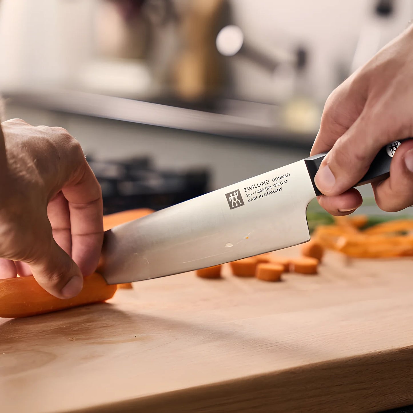 Zwilling Gourmet Coltello da Cuoco Liscio 20 cm – Acciaio Inox, Manico Ergonomico