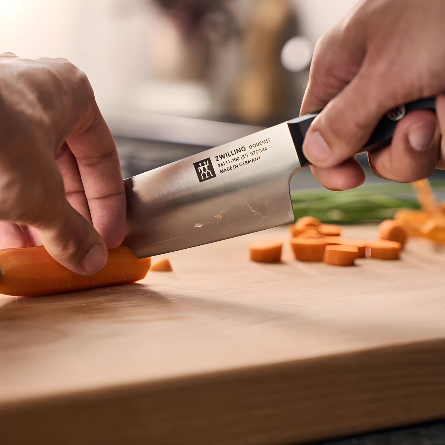 Zwilling Gourmet Coltello da Cuoco Liscio 20 cm – Acciaio Inox, Manico Ergonomico