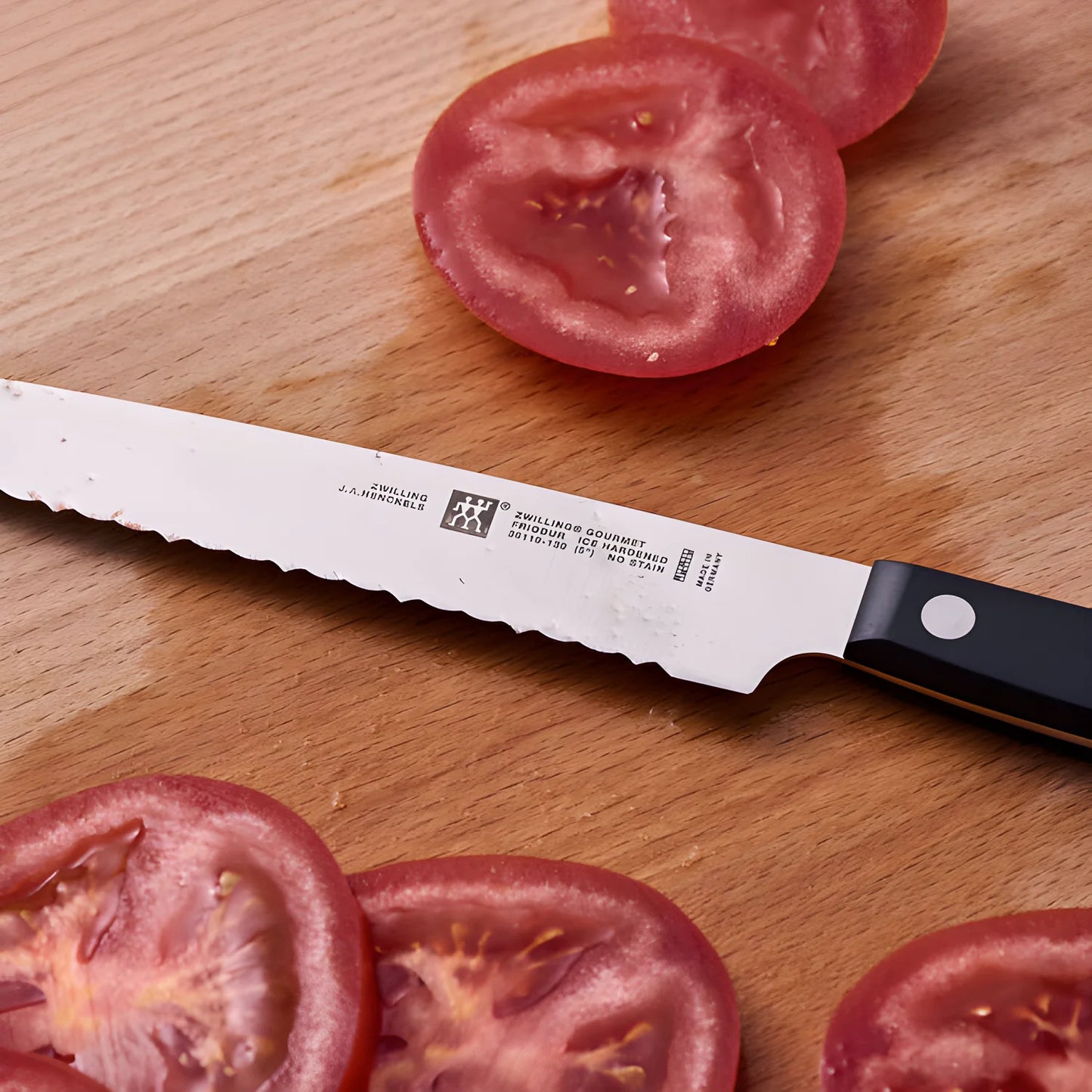 Zwilling Gourmet Coltello Universale Seghettato 13 cm – Acciaio Inox, Manico Ergonomico