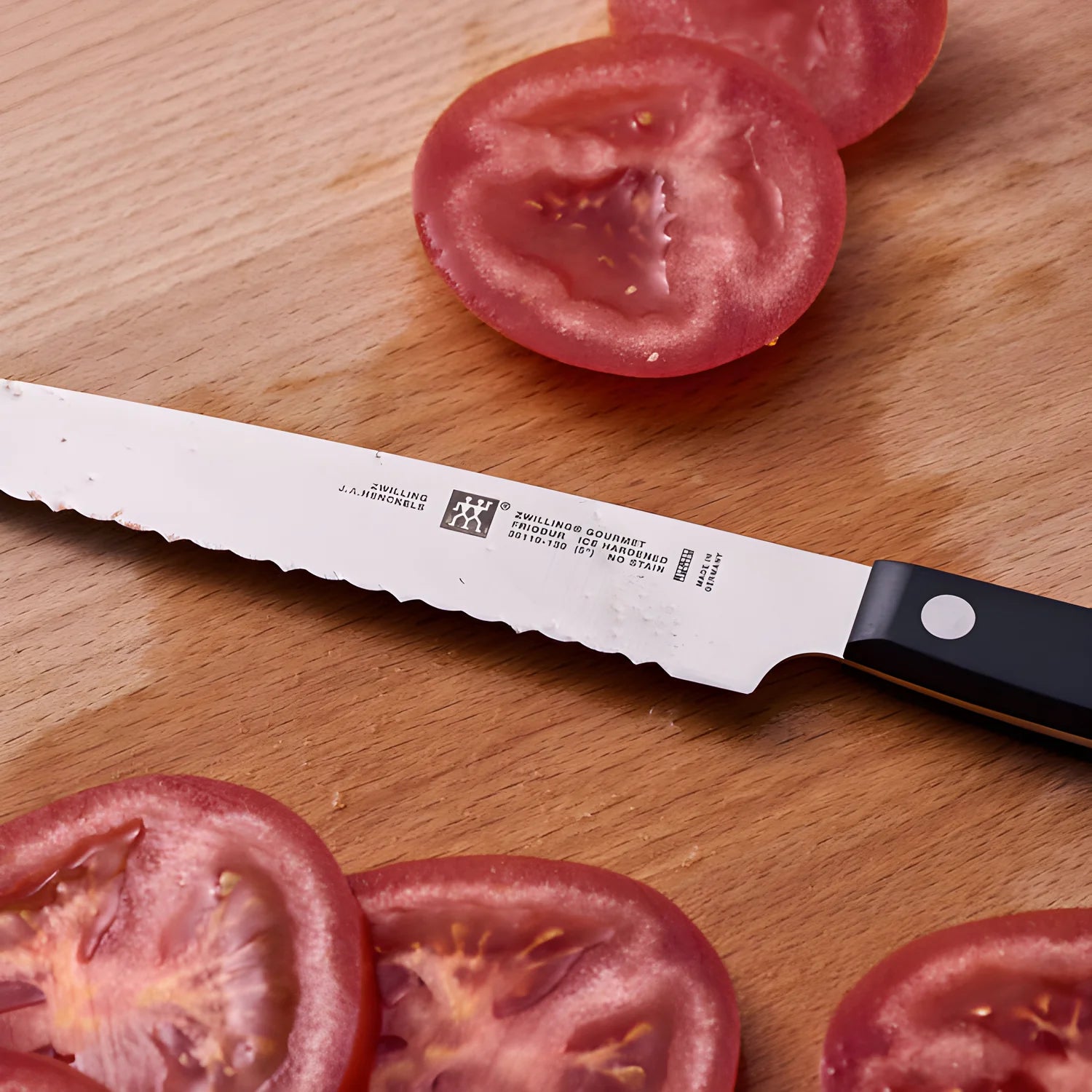 Zwilling Gourmet Coltello Universale Seghettato 13 cm – Acciaio Inox, Manico Ergonomico