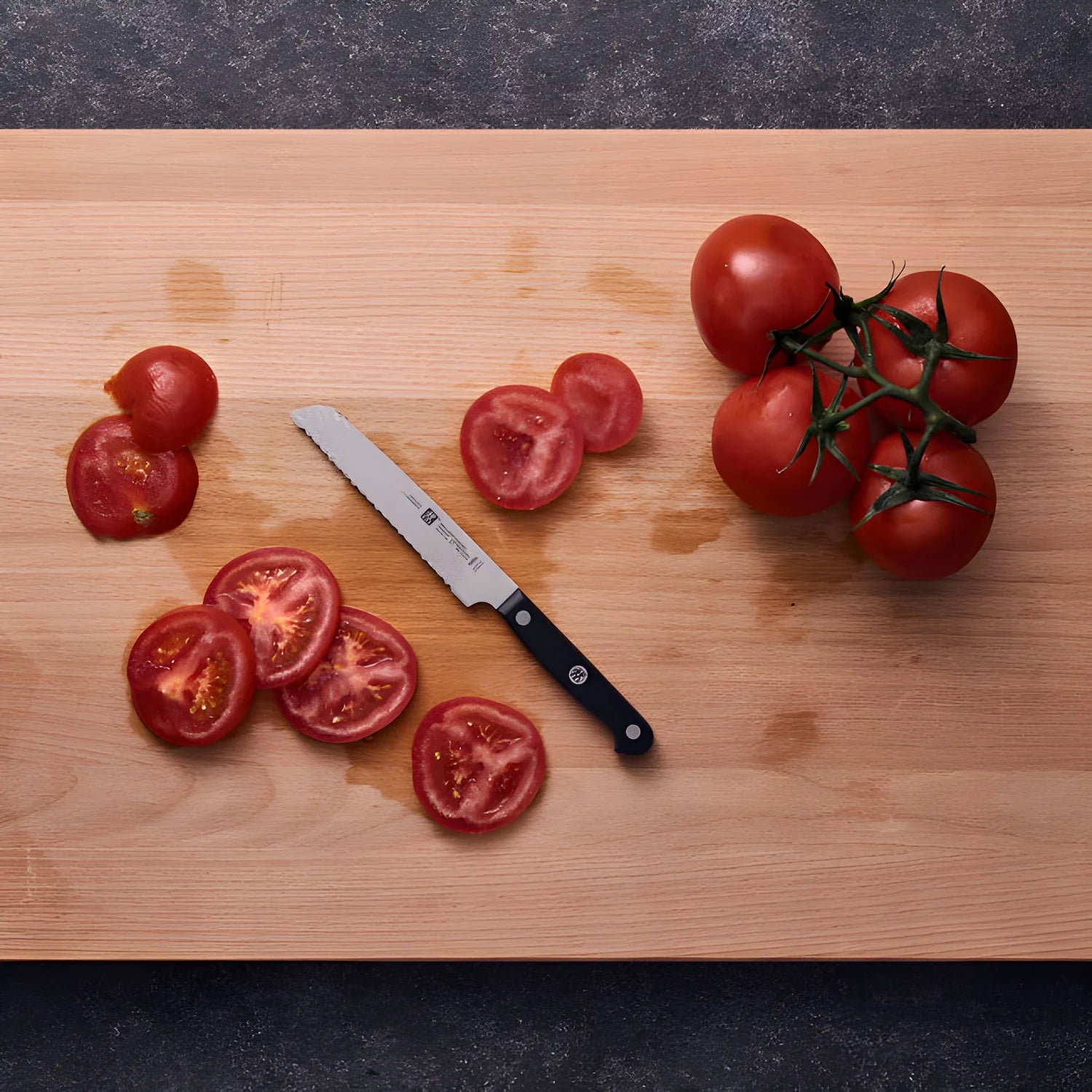 Zwilling Gourmet Coltello Universale Seghettato 13 cm – Acciaio Inox, Manico Ergonomico