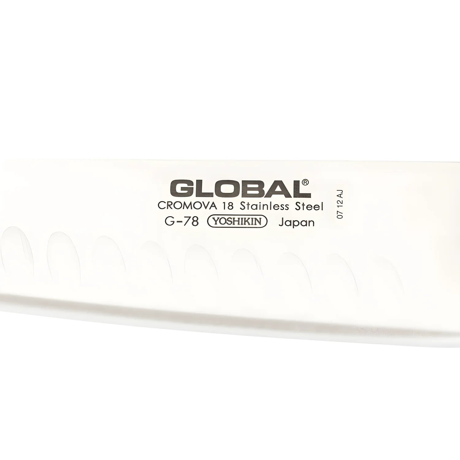 Global Coltello da cucina con lama alveolata G-78 cm 18/30,5