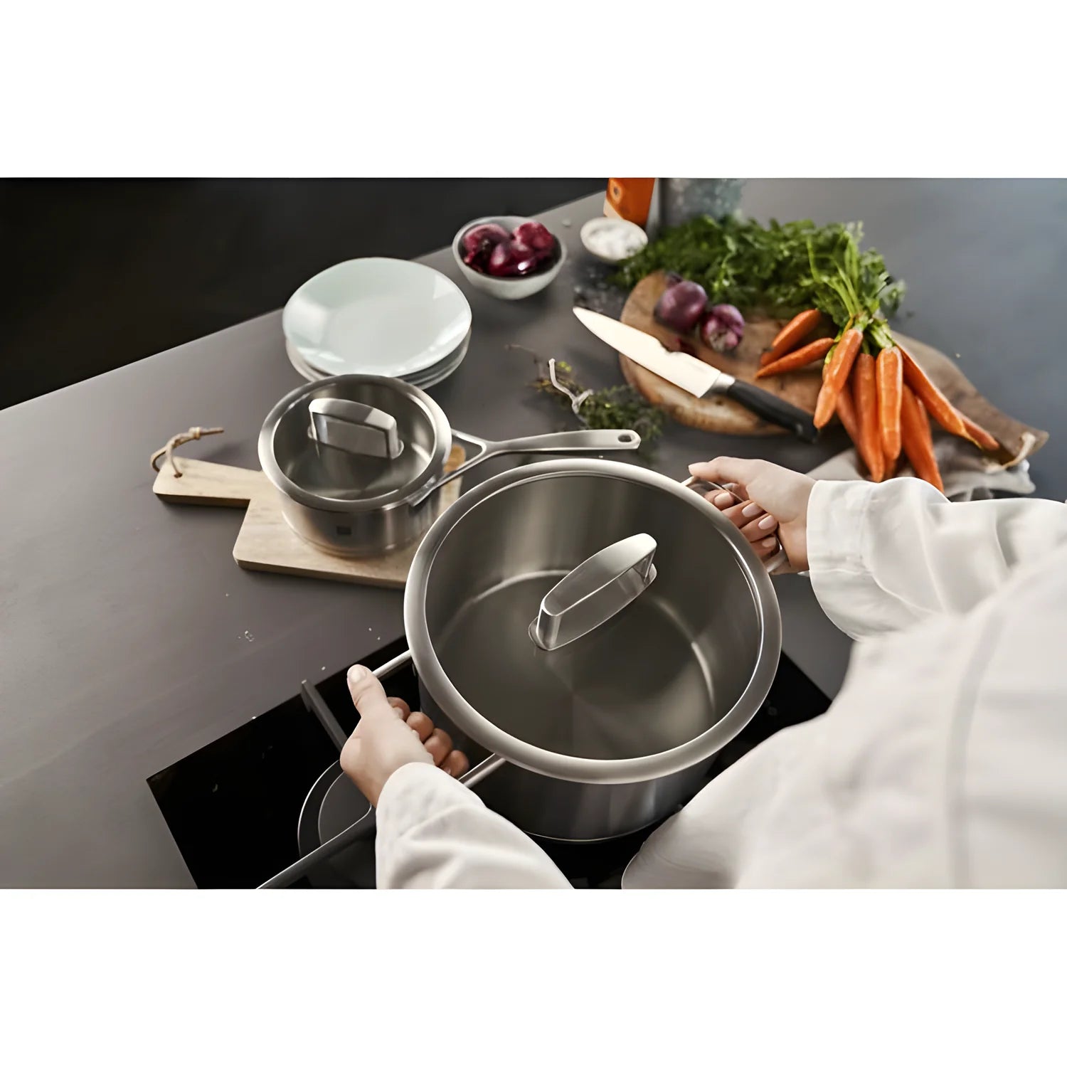 Zwilling Vitality Set 2 Casseruole, 3 Pentole e 4 Coperchi – Acciaio Inox, Induzione, Interno Graduato