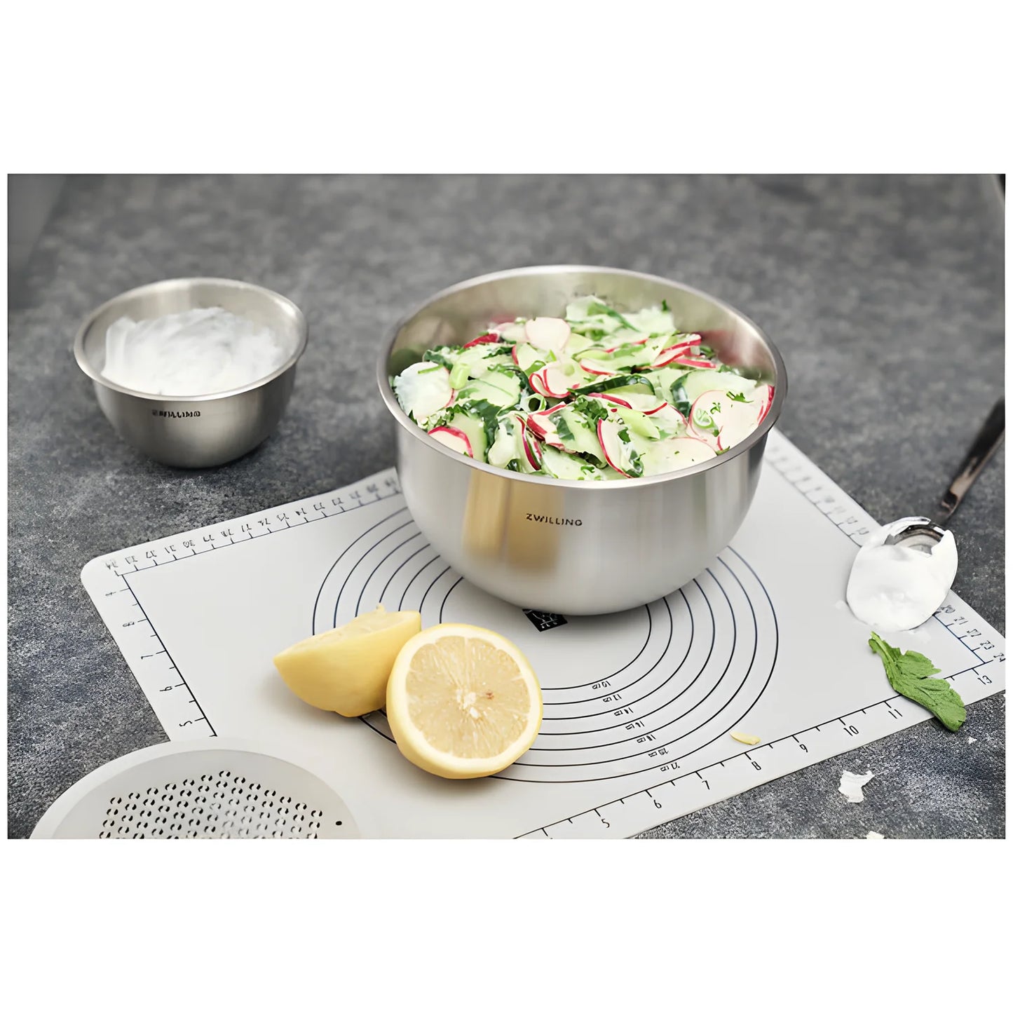 Zwilling Fresh & Save BOWLS Starterset – 9 Pezzi con Pompa Sottovuoto, 2 Ciotole Inox M/L + Buste, Bianco-Acciaio, Art. 1031015