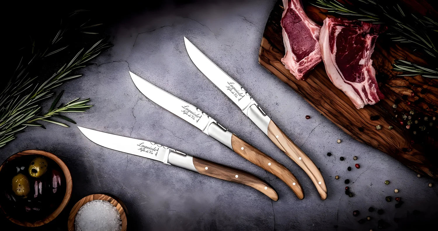 Laguiole Style Set 6 coltelli da bistecca "Luxury Line" i impugnatura in legno di ulivo lama cm 10,5