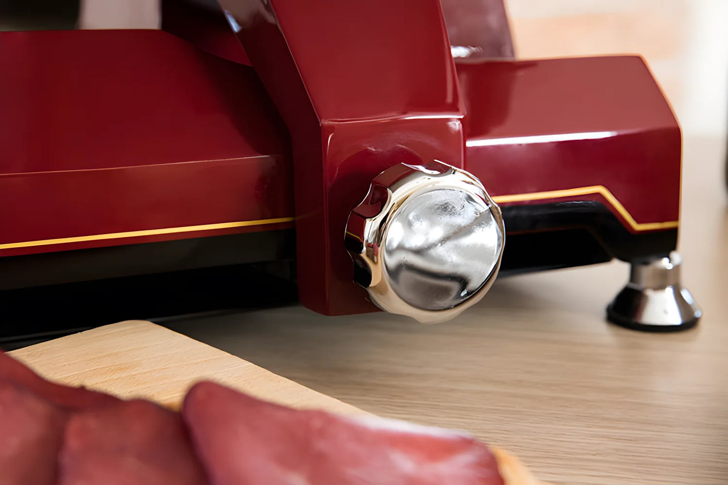Mistro Affettatrice Elettrica Personalizzabile – Scegliere il Colore, a Gravità GS 250 E diametro lama 250 mm Made in Italy
