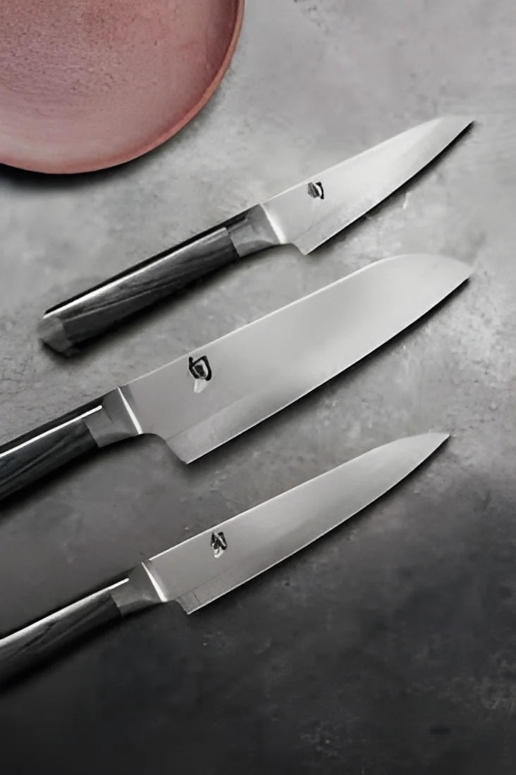 KAI Shun Kagerou Santoku 18 cm – Damascato 71 Strati Red Dot Award 2025 DCC-0702
