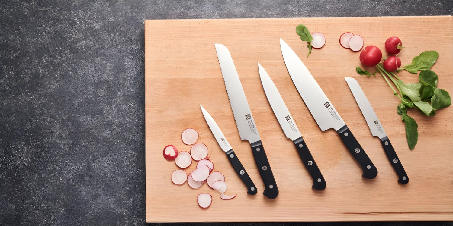 Zwilling Gourmet Coltello da Verdura Liscio 8 cm – Acciaio Inox, Manico Ergonomico