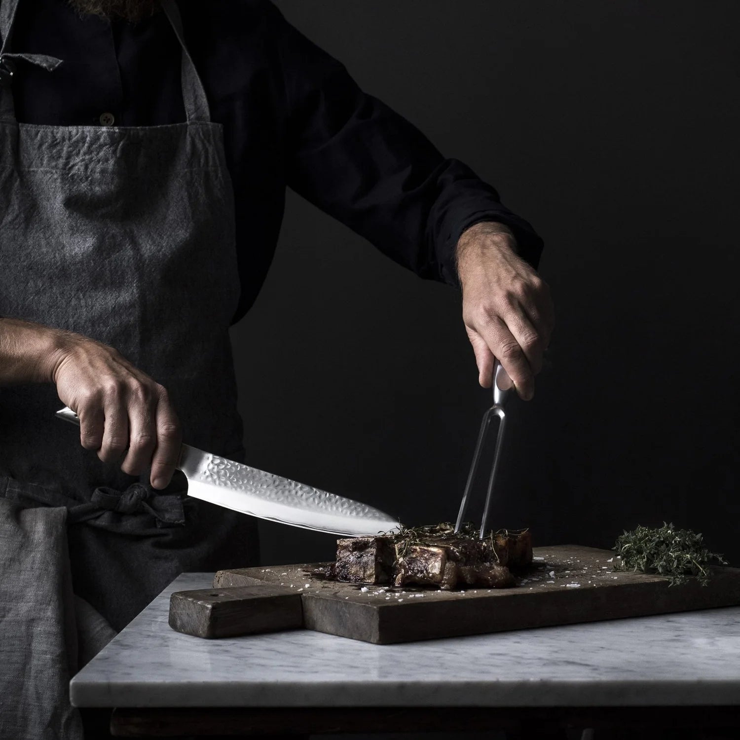 Global SAI-02 cm. 21 coltello da cucina tranciante martellato