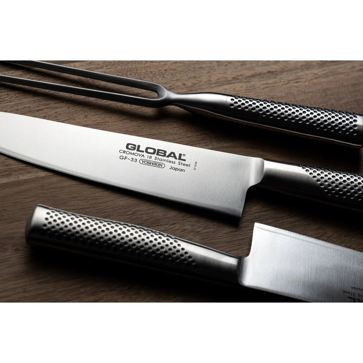 Global GF-33 Coltello da Cuoco 21 cm – Acciaio CROMOVA 18, Made in Japan