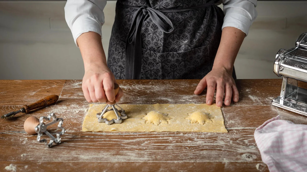 Marcato set biscotti per Natale quadrati +ricettario XPR-008-ORO