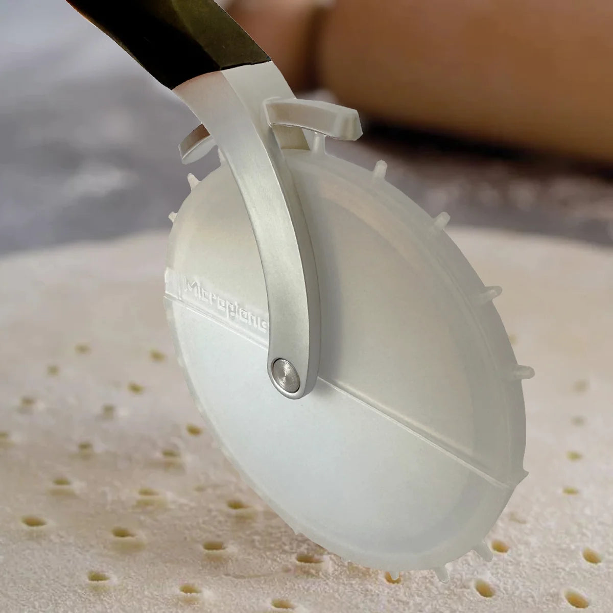 Taglia pizza a rotella Microplane 48105