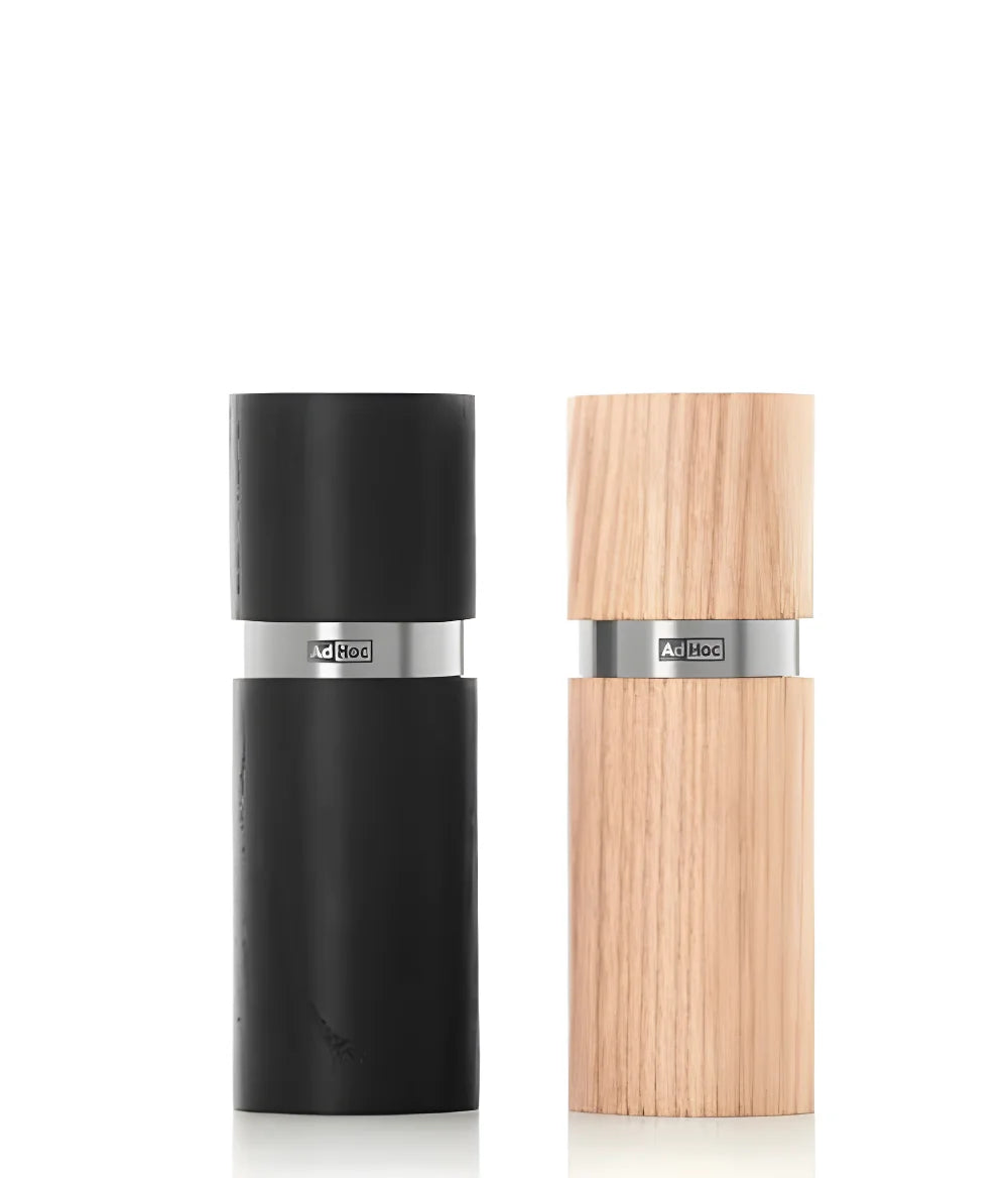 AdHoc set di pepiera e saliera Yoko in legno di rovere chiaro e scuro cm Ø4,6x7,75